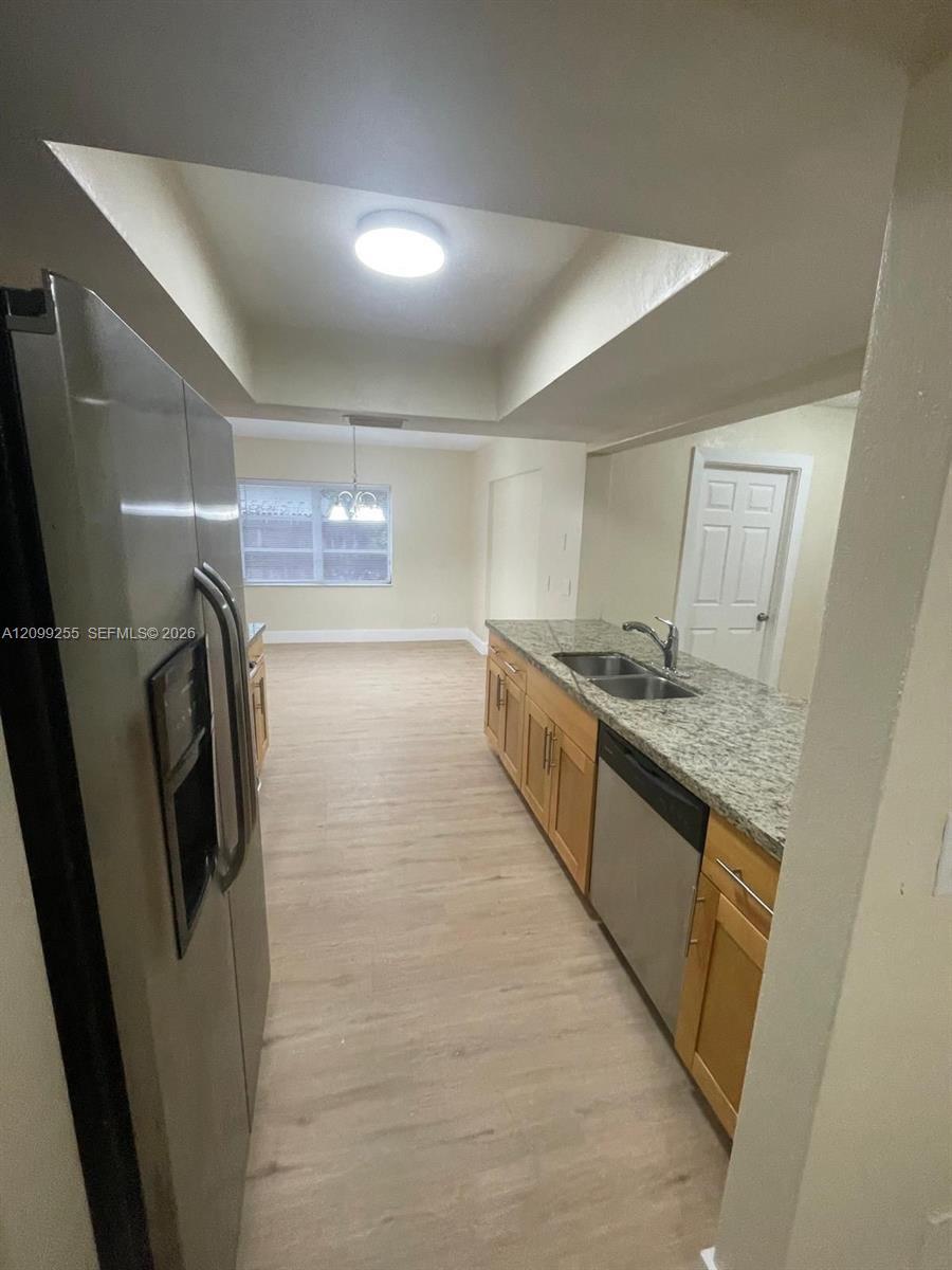 4986 SW 7th St, Margate FL 33068 photo 4