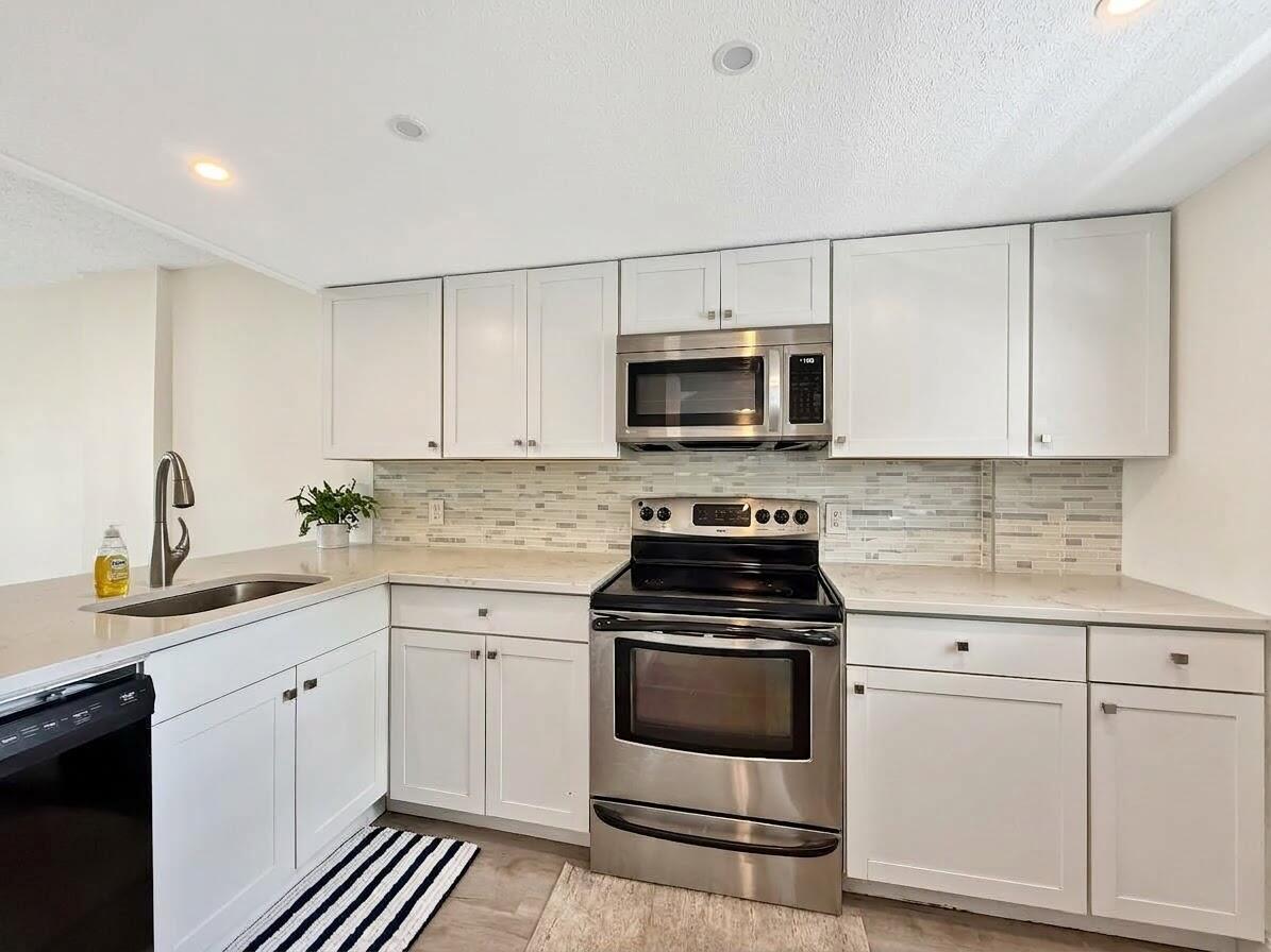 114 Royal Pk Drive # 3A, Oakland Park FL 33309 photo 4