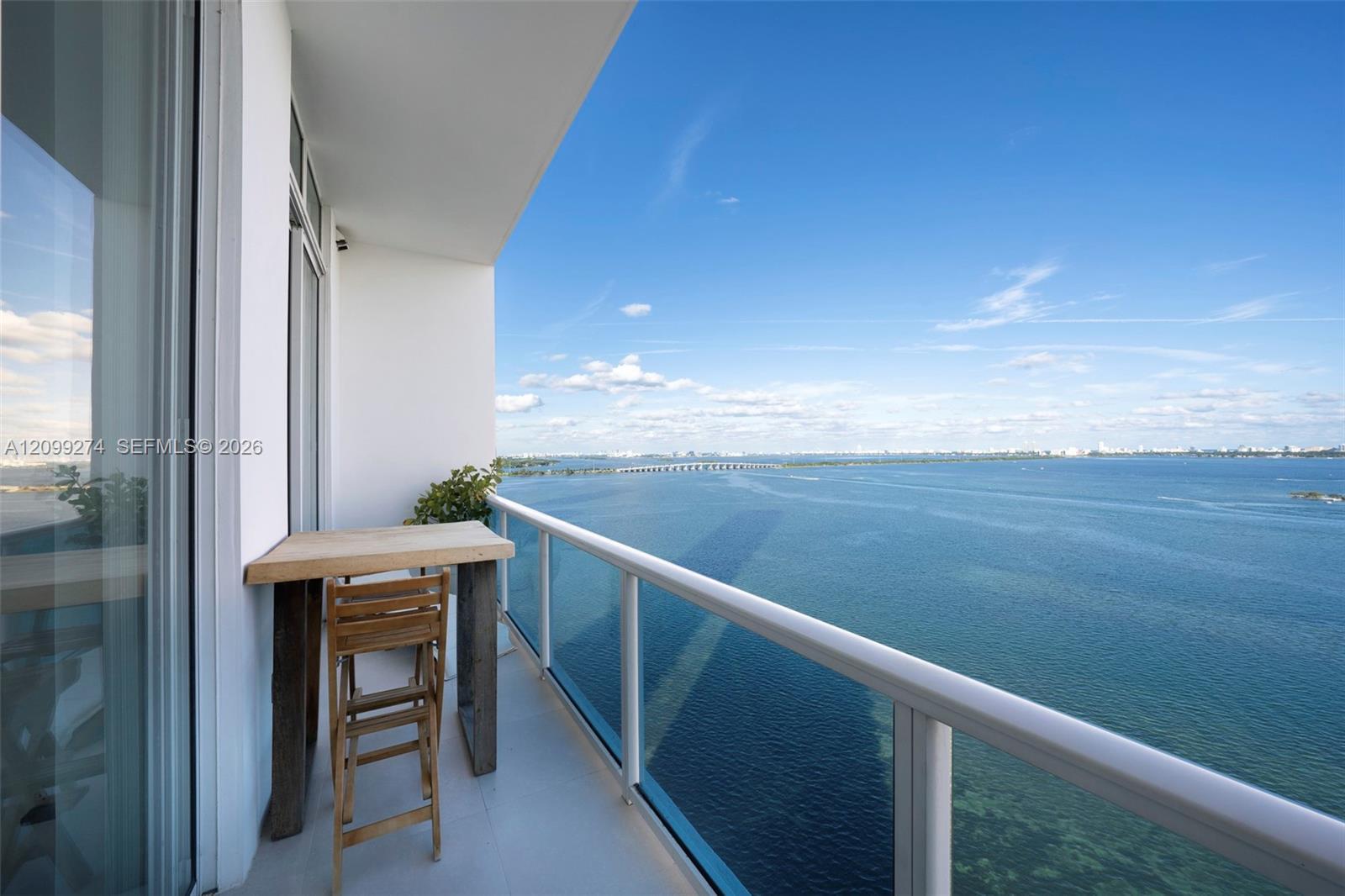 725 NE 22nd St, Miami FL 33137 photo 2