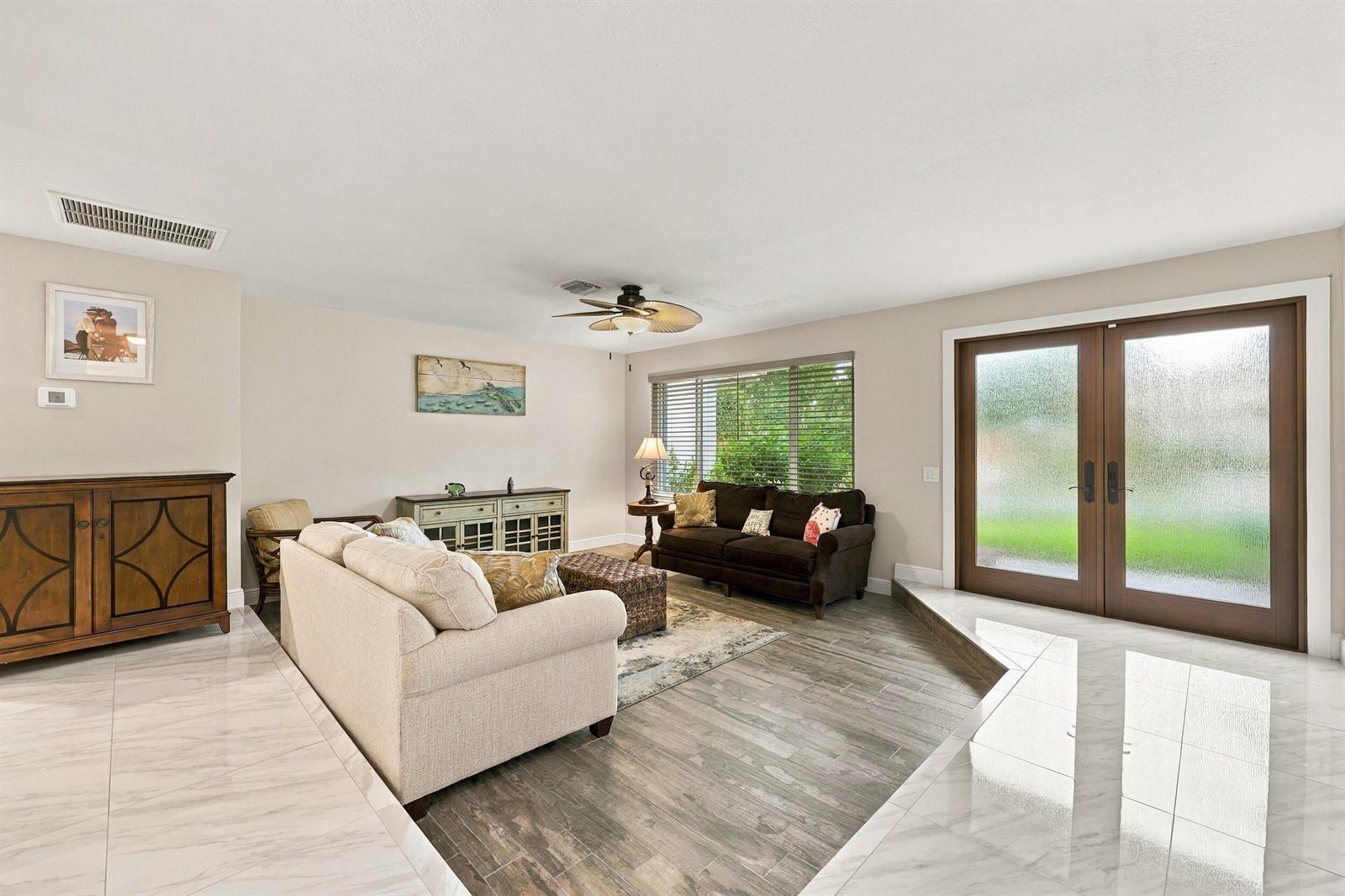 3590 Lakeview Drive, Delray Beach FL 33445 photo 4