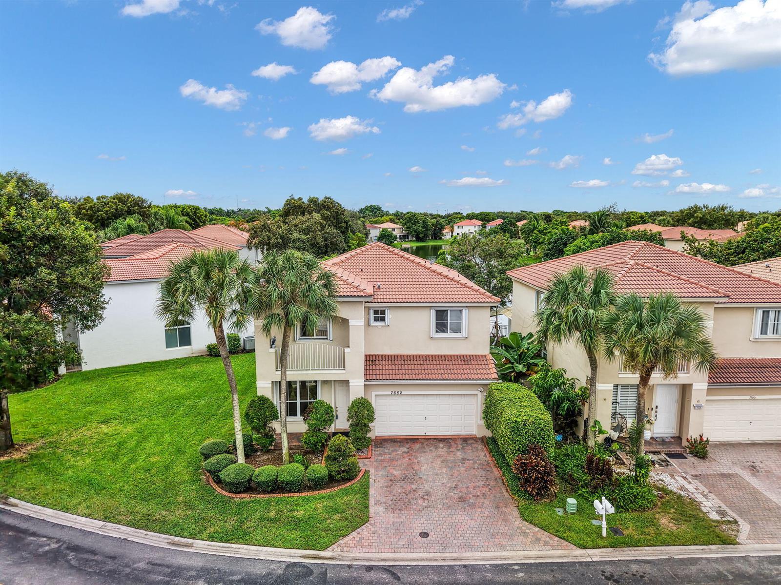 7652 NW 23RD Street, Pembroke Pines FL 33024 photo 3