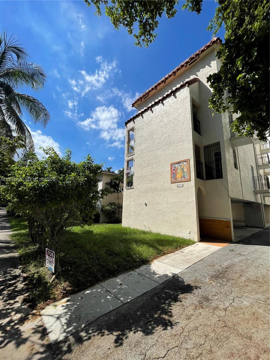 211 Sidonia Ave # 1, Coral Gables FL 33134 photo 2