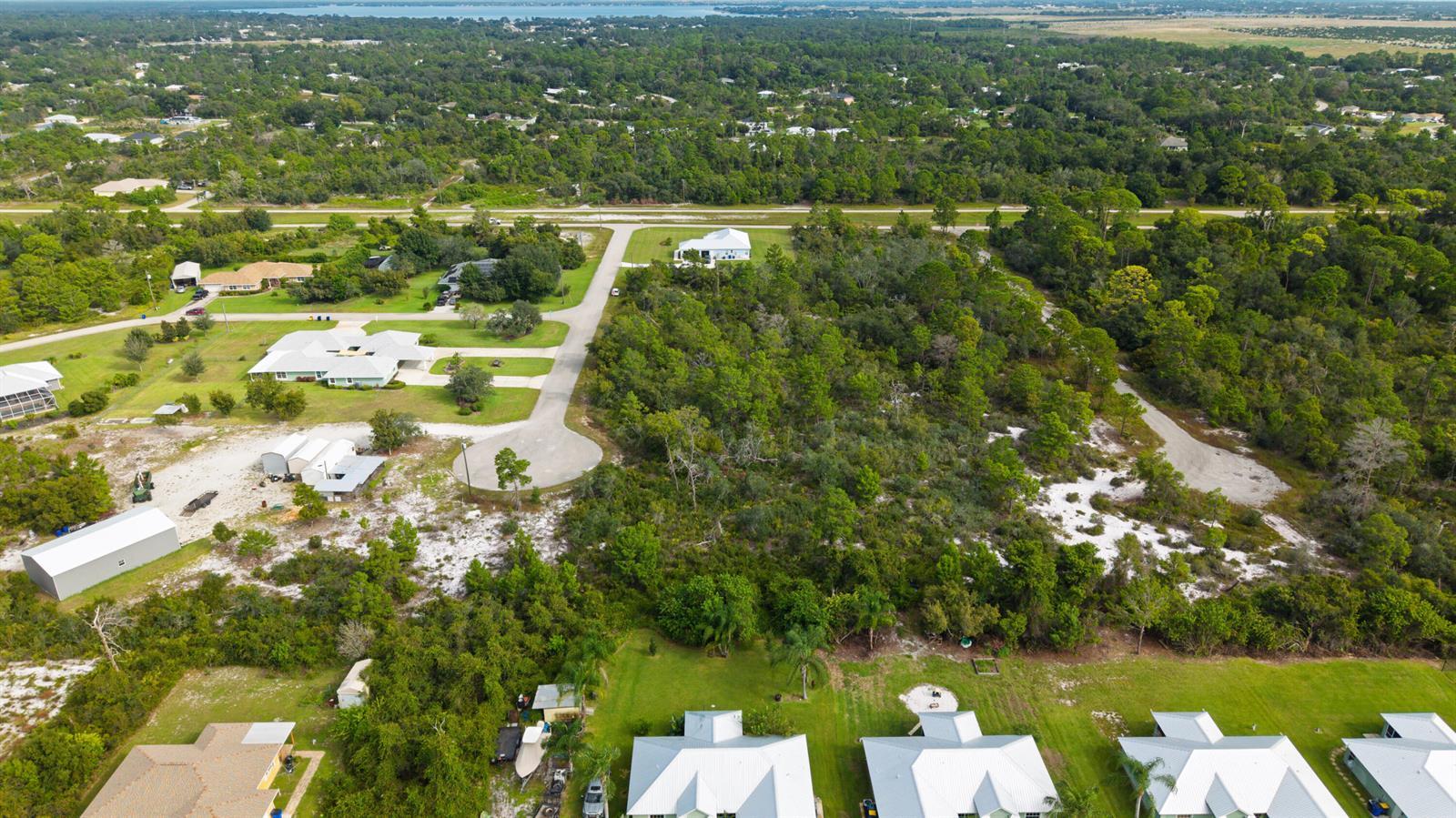 224 Fiji Way NE, Lake Placid FL 33852 photo 2