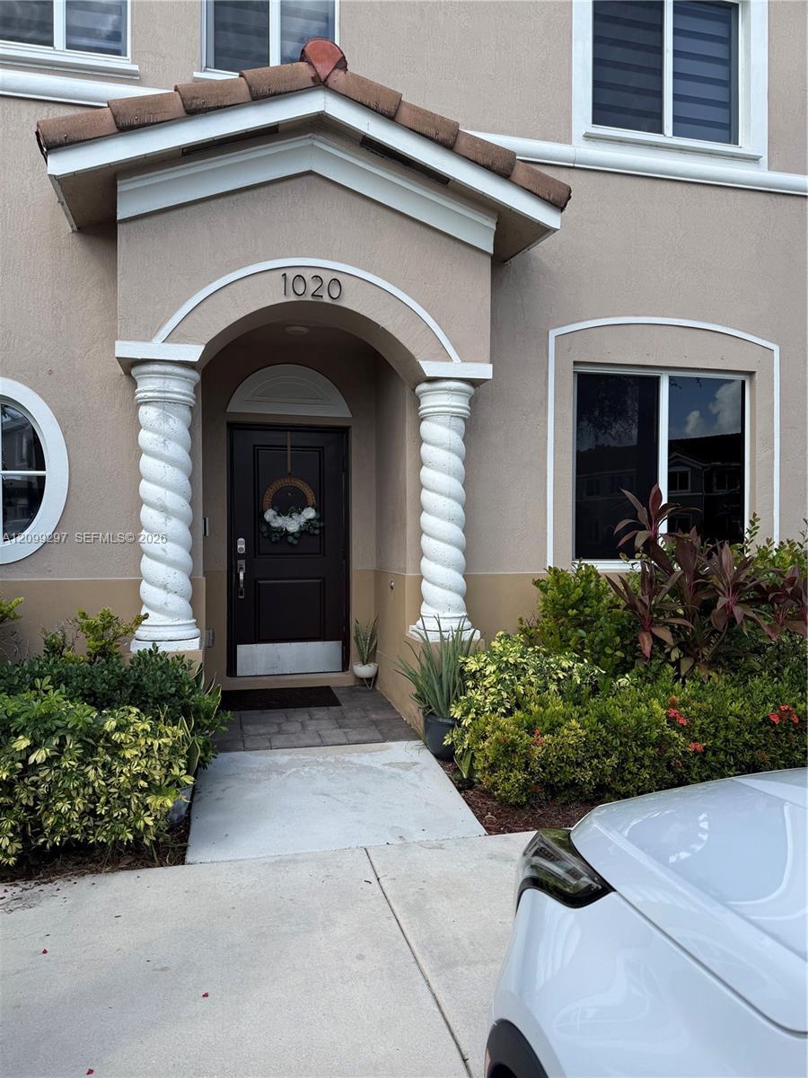 1020 SE 23rd Ter, Homestead FL 33035 photo 2