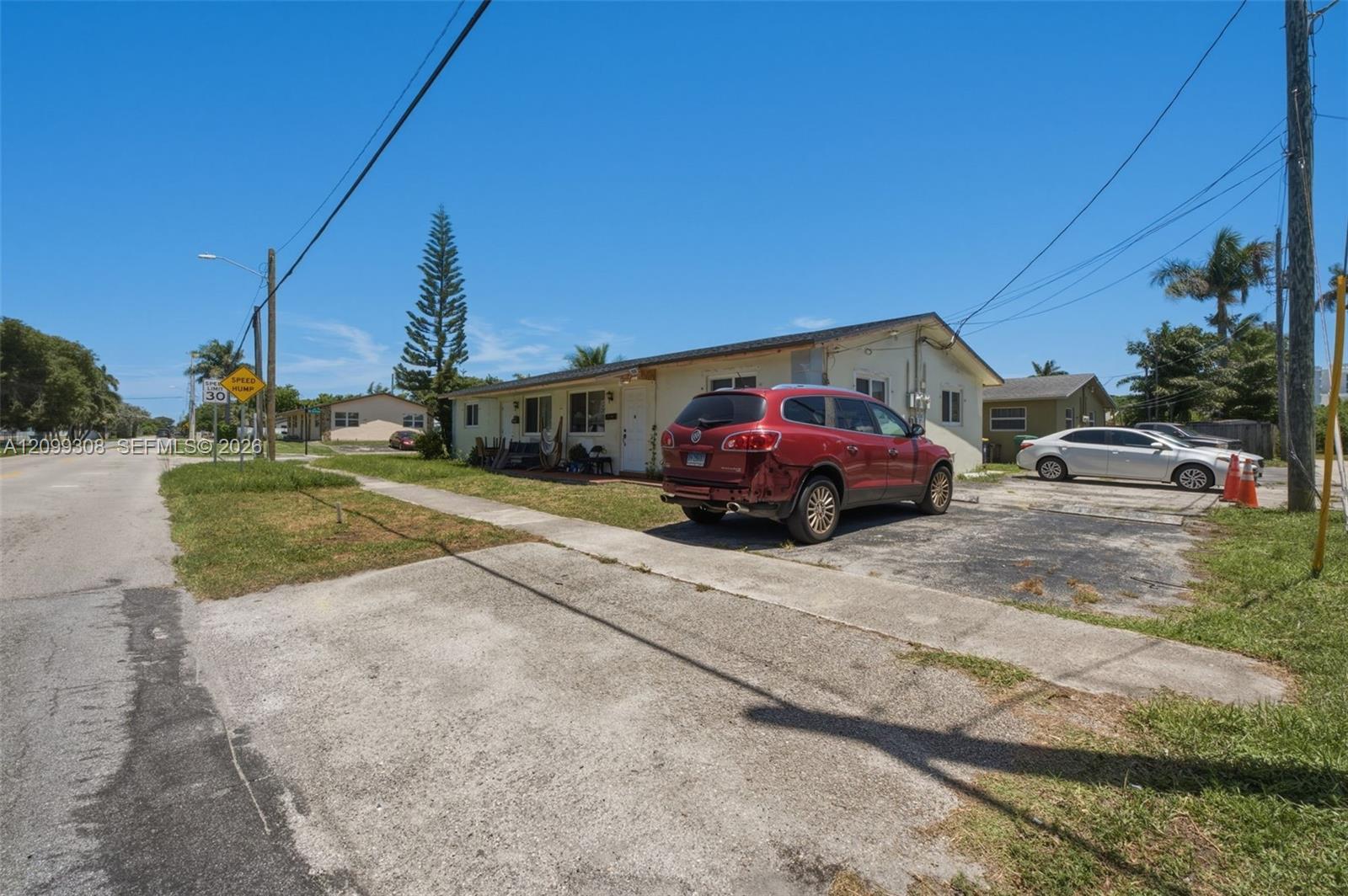 137 NE 1st Ct # 2, Dania Beach FL 33004 photo 3