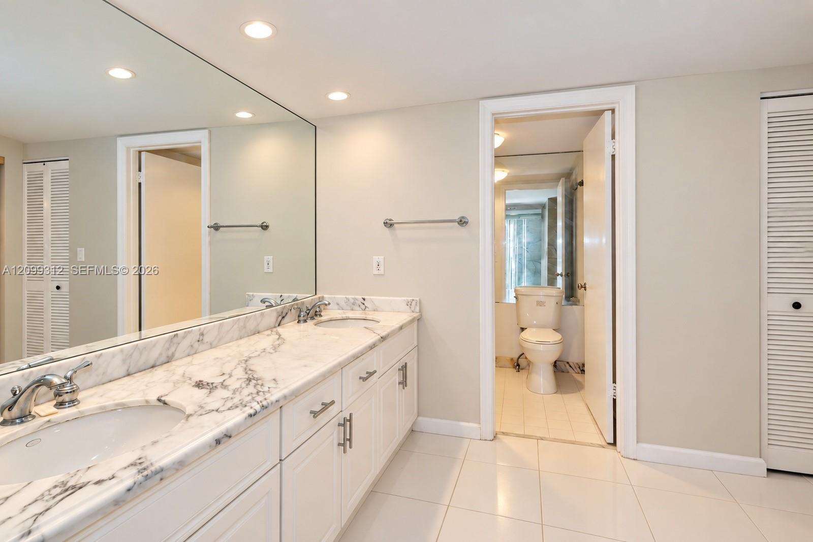 199 Ocean Lane Dr # 1111, Key Biscayne FL 33149 photo 4