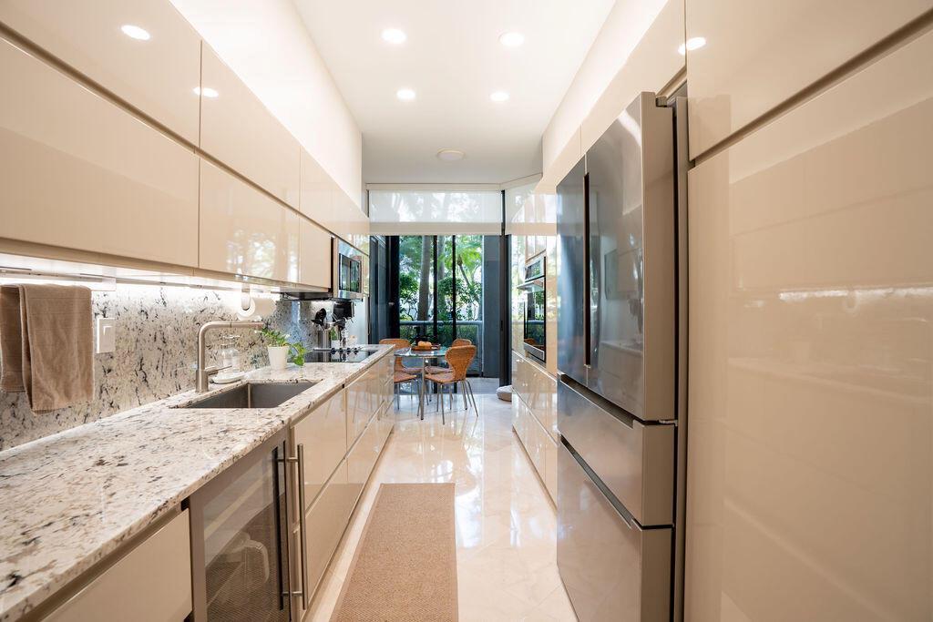 3600 YACHT CLUB Drive # 102, Aventura FL 33180 photo 5
