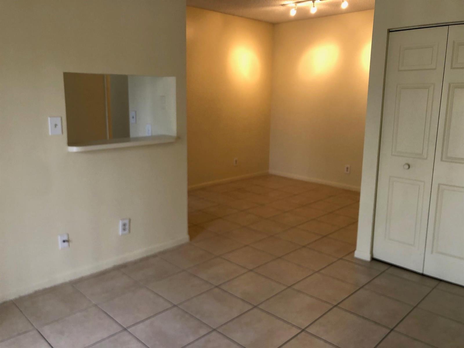 601 CYPRESS LAKE Boulevard # G14, Deerfield Beach FL 33064 photo 3