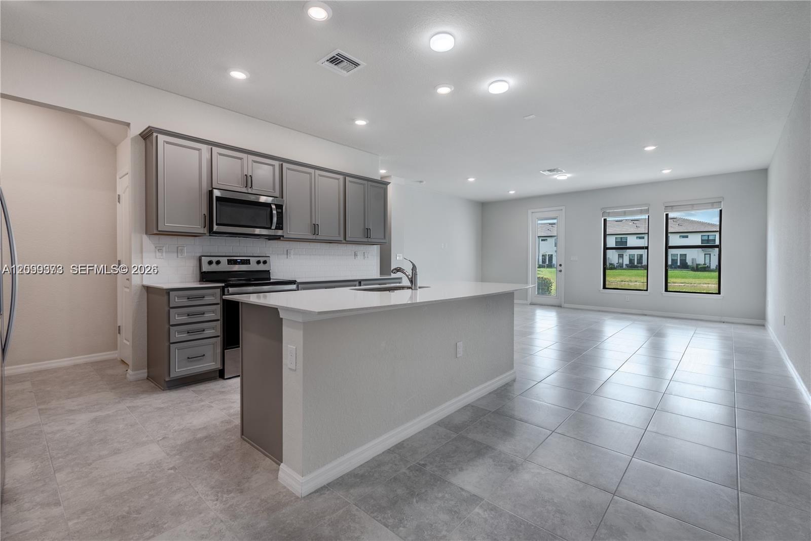 2126 N Appleton Cir N # 2126, Oakland Park FL 33309