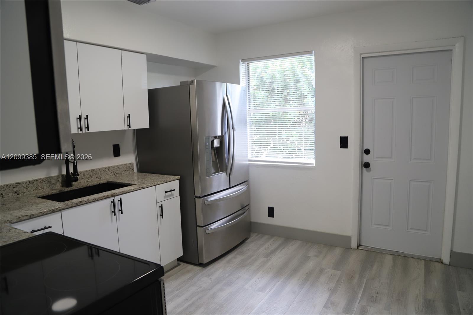410 SW 9th Ave # 1E, Hallandale Beach FL 33009 photo 2