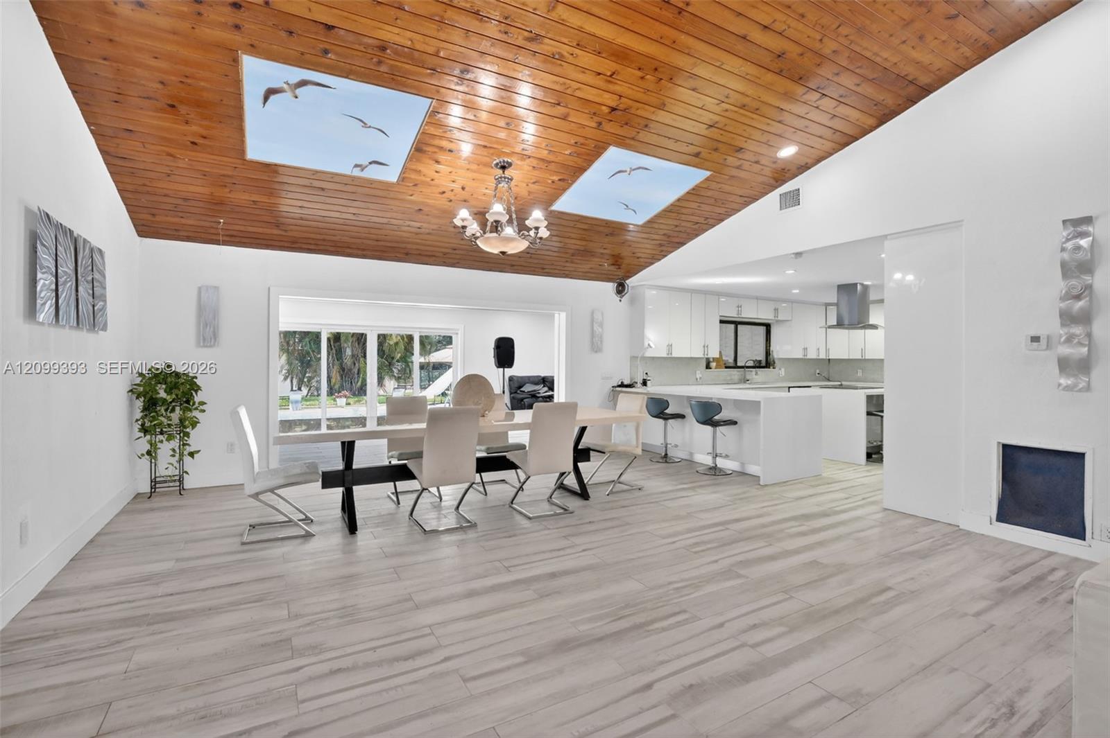 14401 SW 23rd St, Davie FL 33325 photo 4