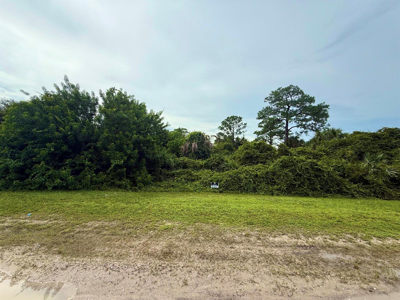 2165 94TH Court, Vero Beach FL 32966 photo 2