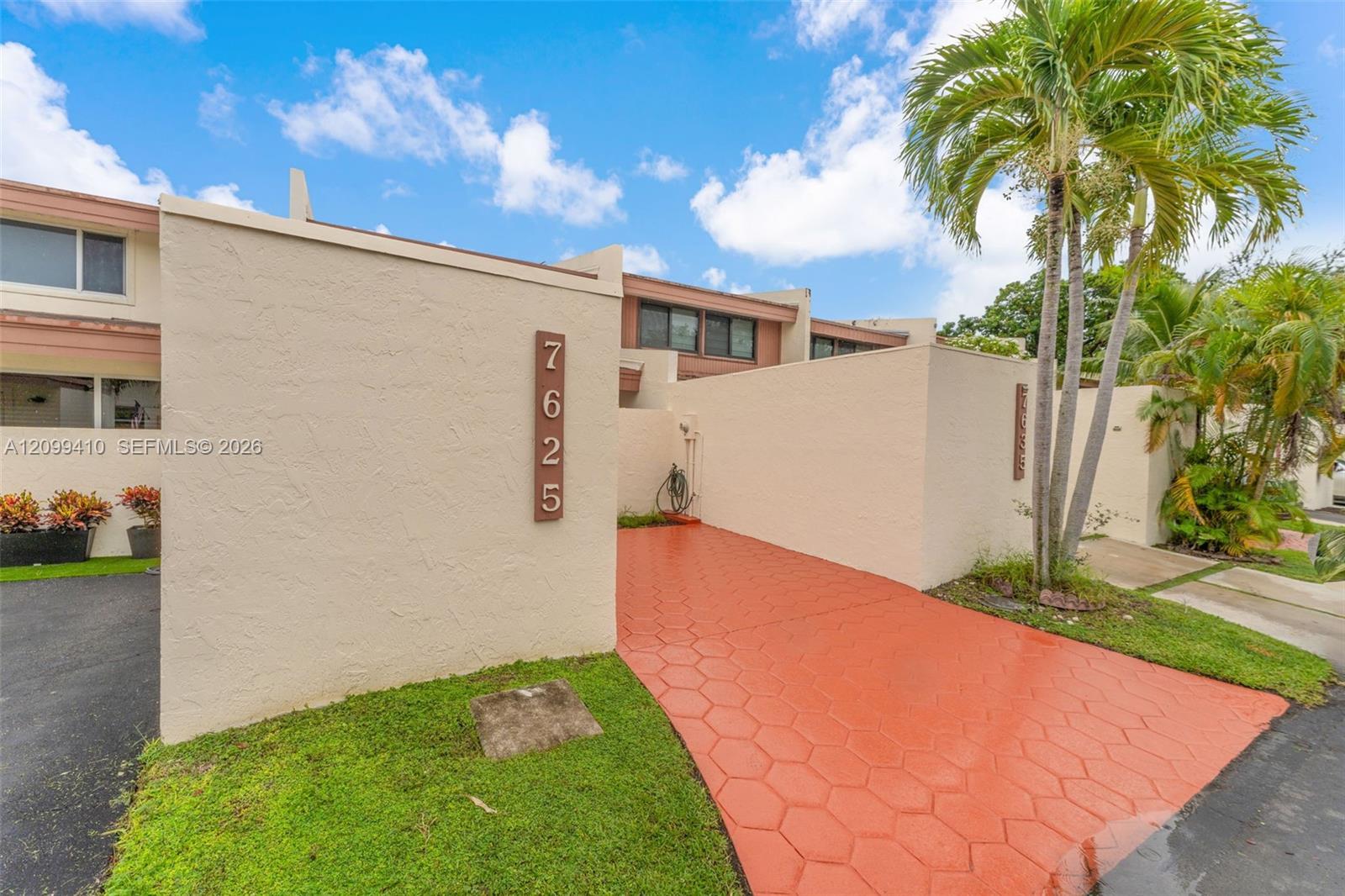 7625 SW 106th Ave, Miami FL 33173 photo 3