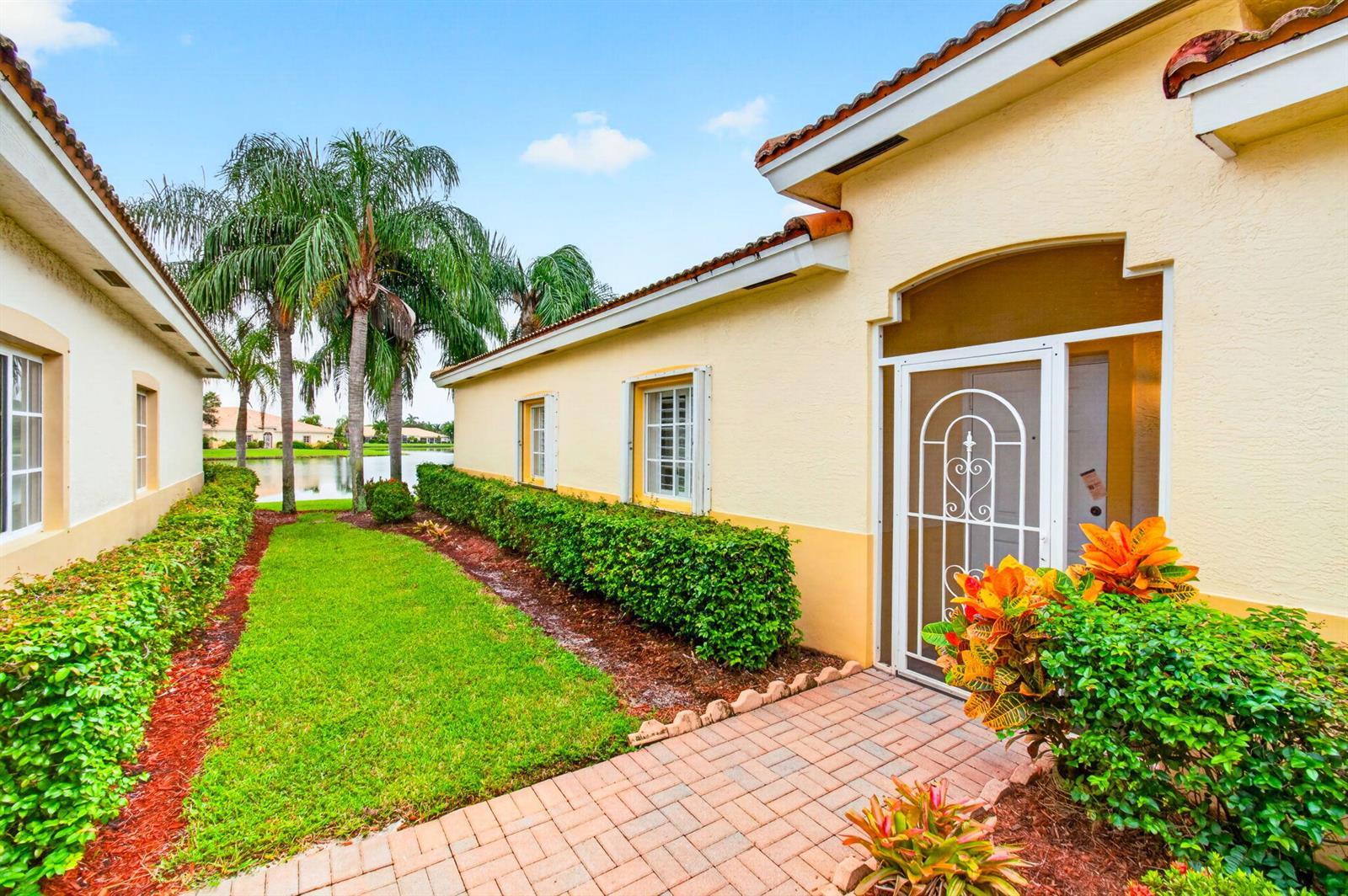 2340 WINDJAMMER Way, West Palm Beach FL 33411 photo 5