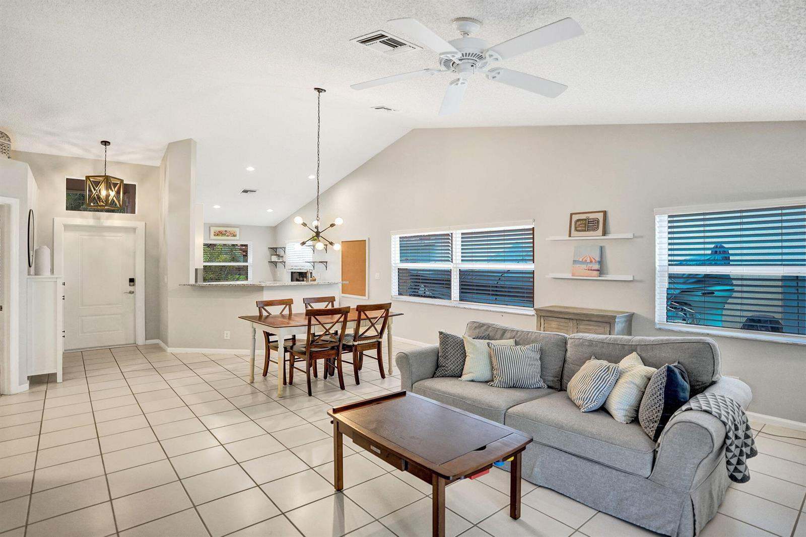 3763 S LANCEWOOD Place, Delray Beach FL 33445 photo 5