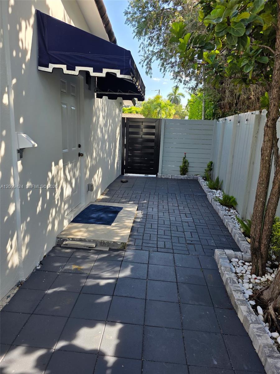 9345 SW 46th Ter, Miami FL 33165 photo 5