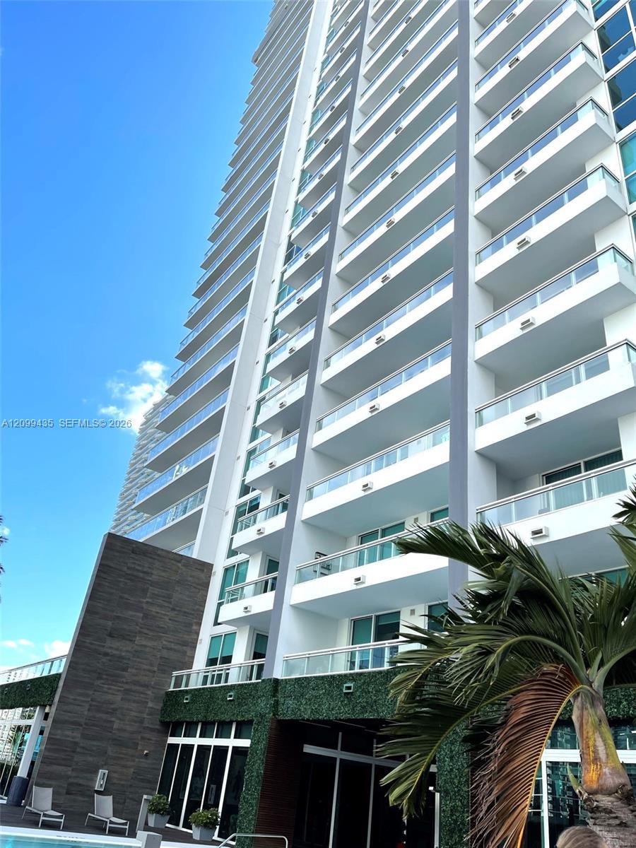 1080 Brickell Ave # 907, Miami FL 33131