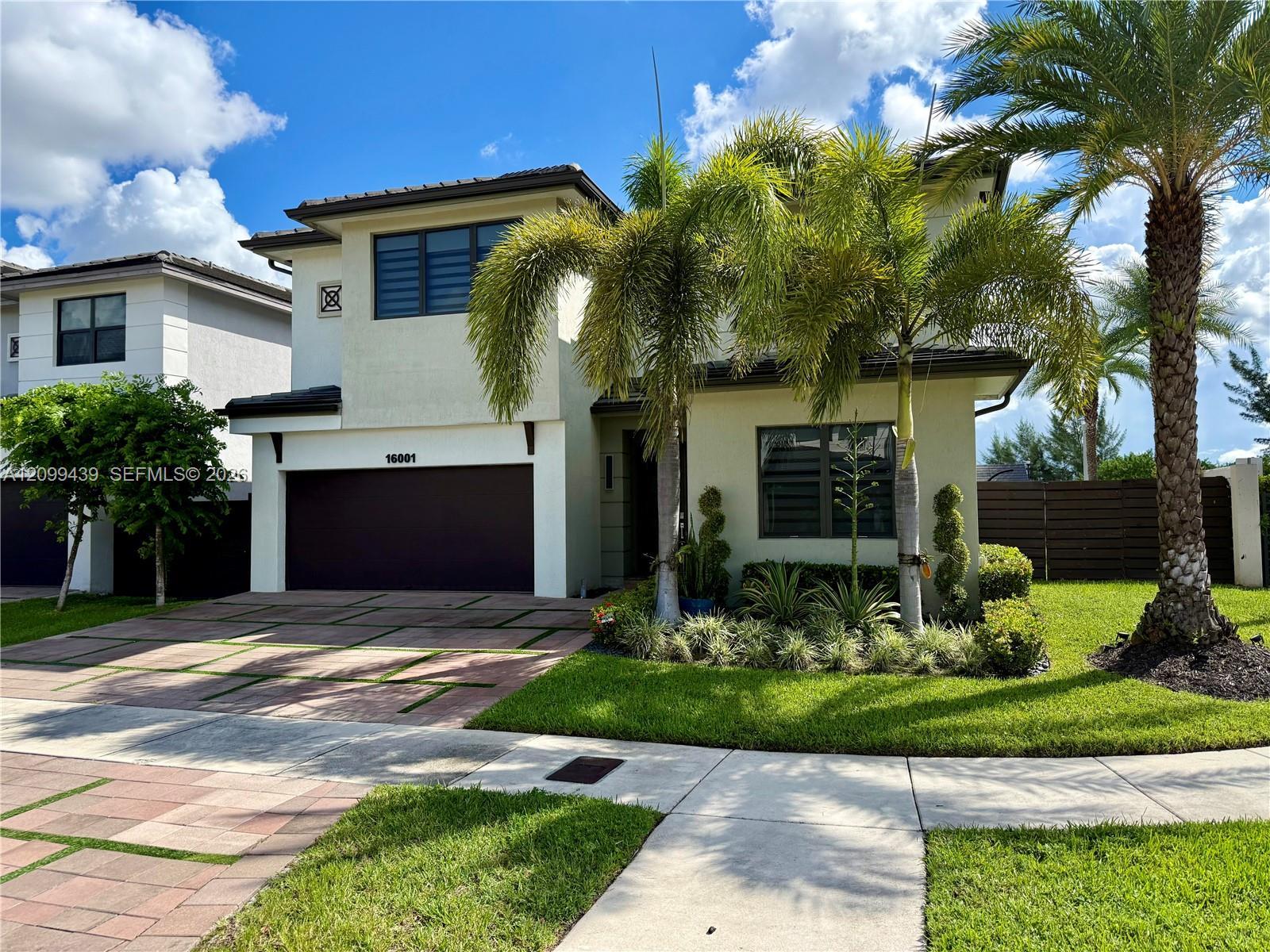 16001 NW 87th Ct, Miami Lakes FL 33018 photo 3