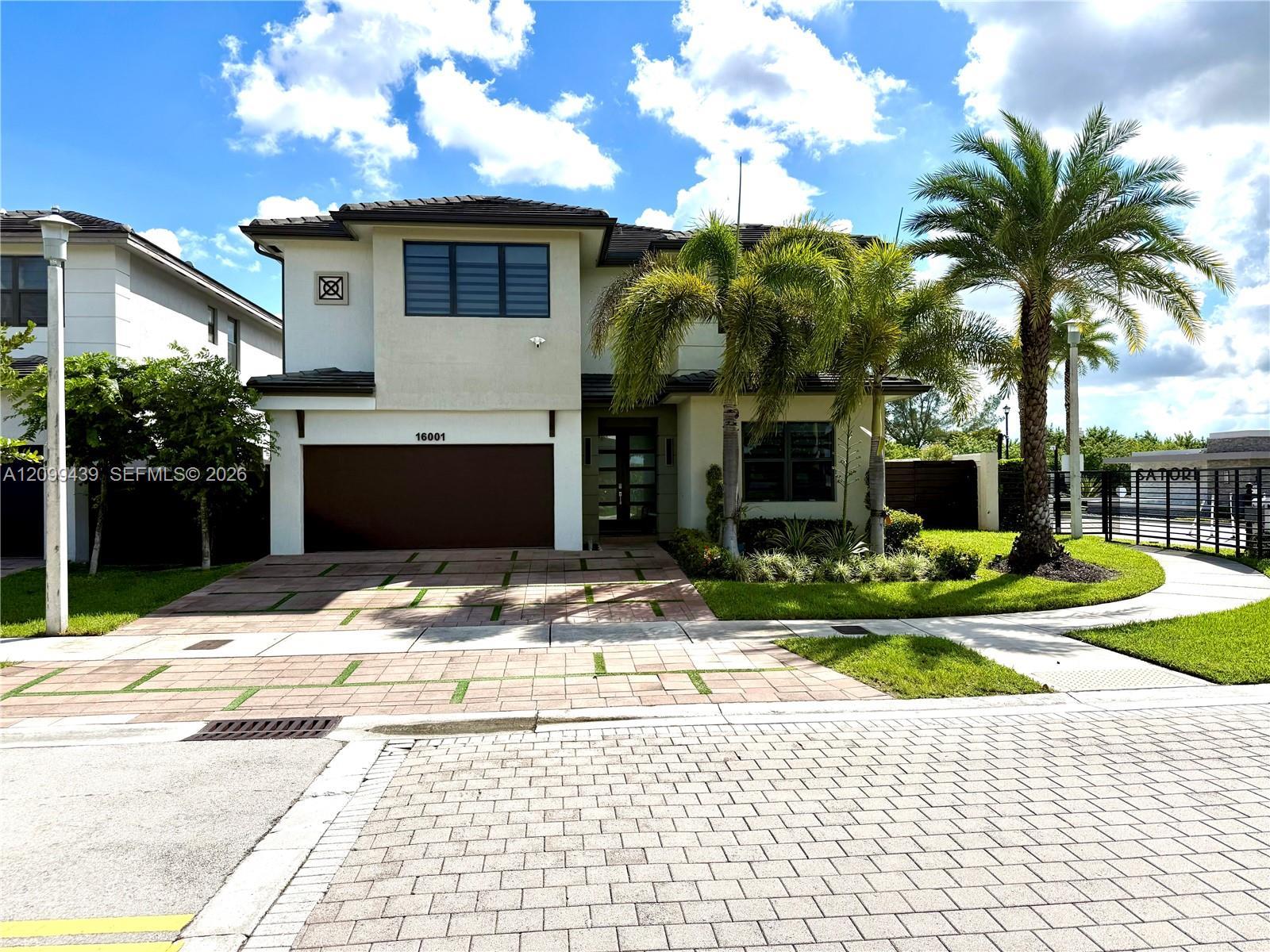 16001 NW 87th Ct, Miami Lakes FL 33018 photo 4