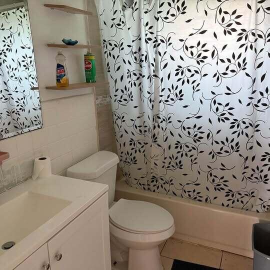 6205 RODMAN Street, Hollywood FL 33023 photo 5