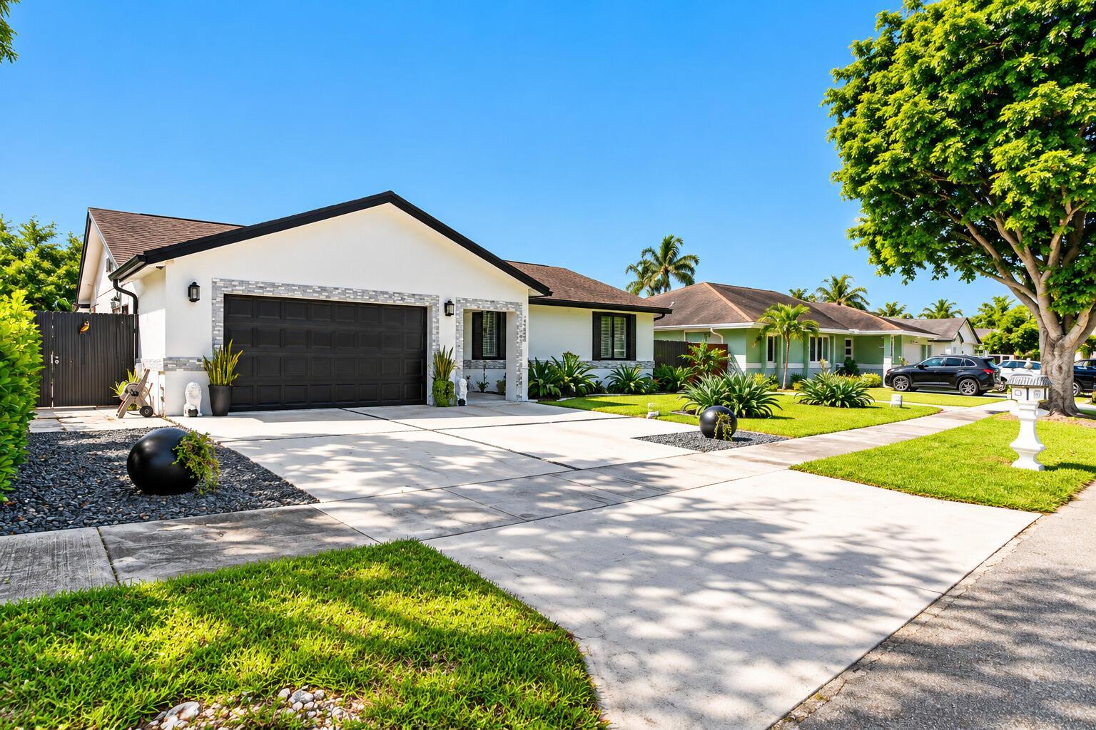 16580 SW 299th Terrace, Homestead FL 33033 photo 2
