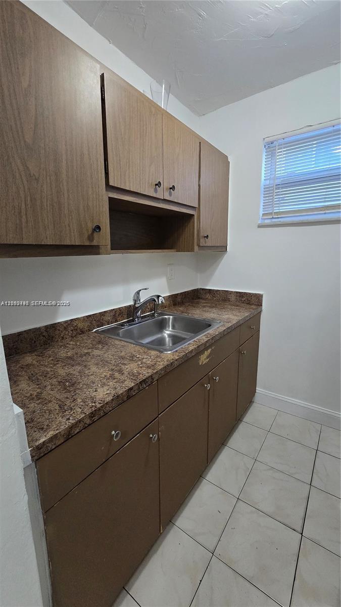 1590 NE 125th Ter # 3, North Miami FL 33161 photo 3