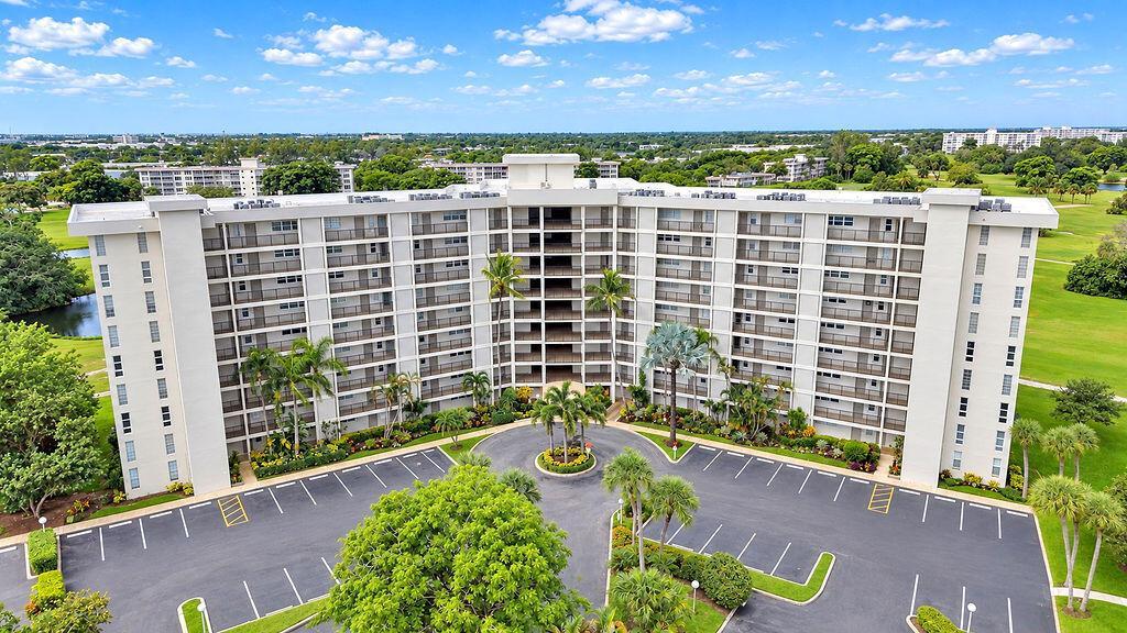 2681 S Course Drive # 809, Pompano Beach FL 33069