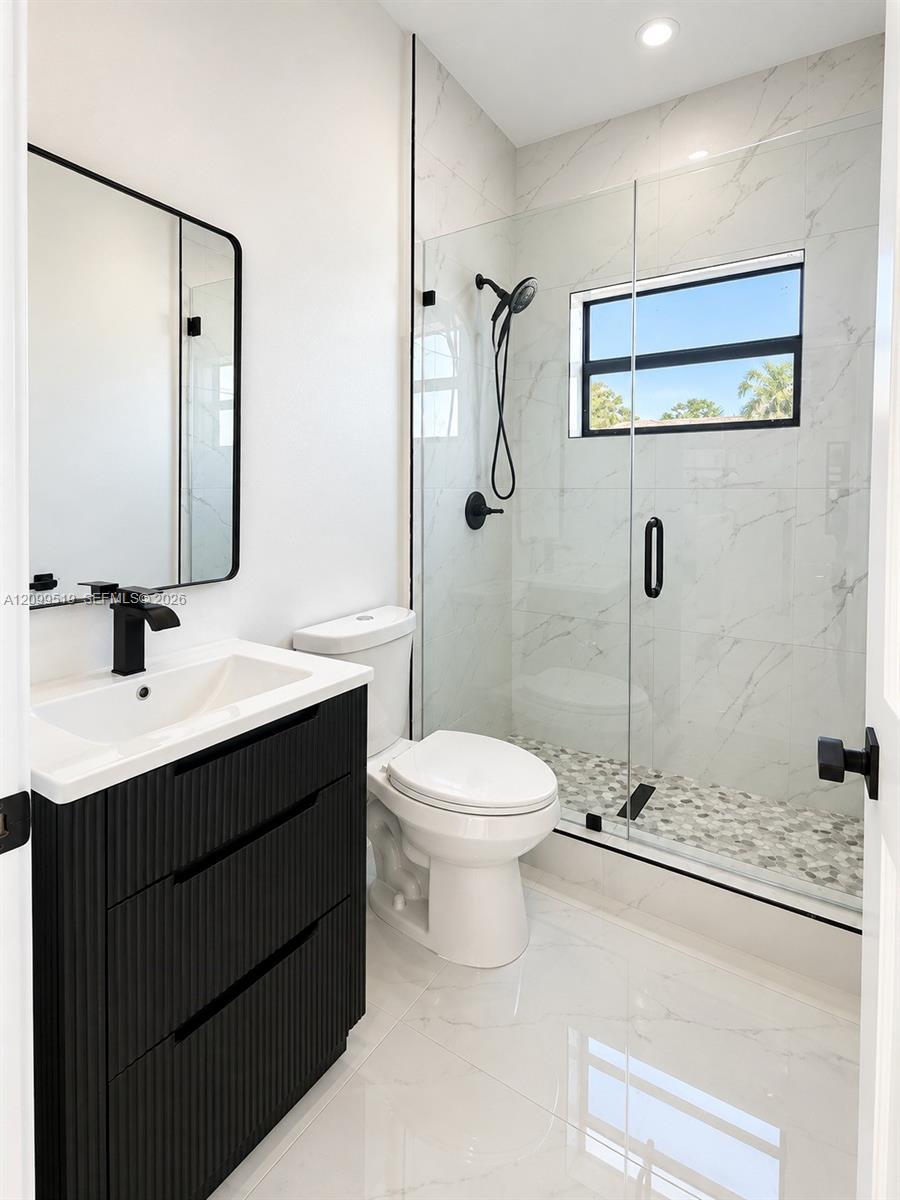 1552 NW 51st Ter, Miami FL 33142 photo 4