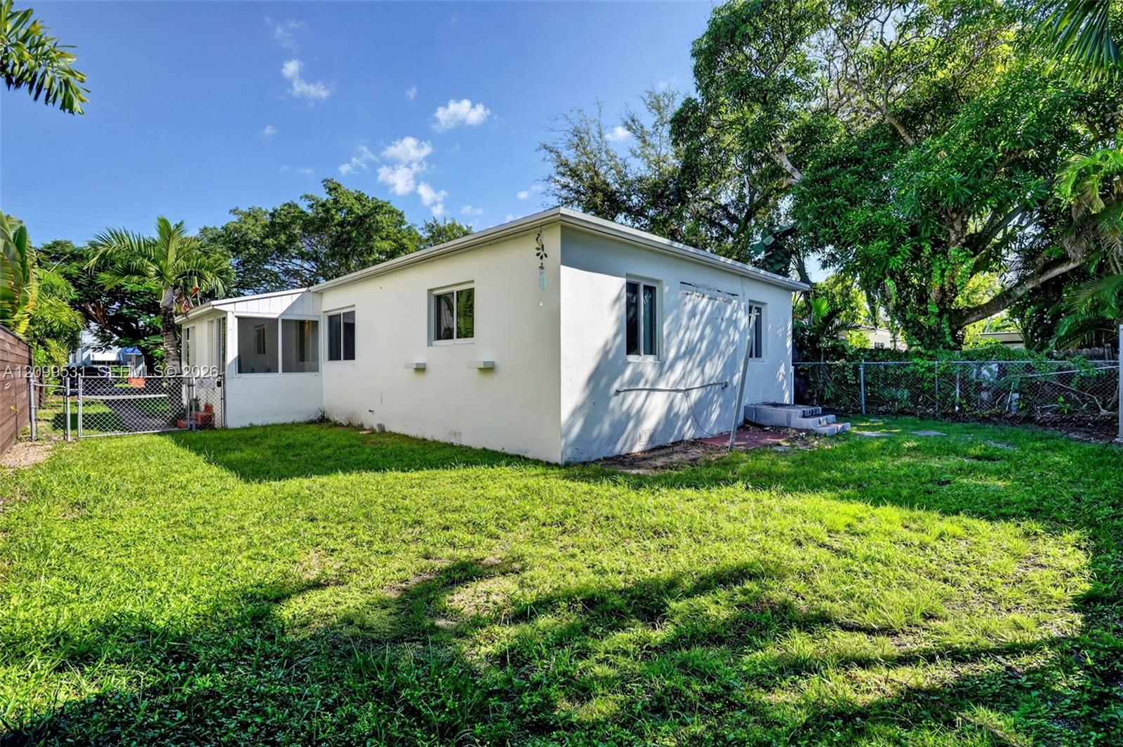Miami, FL 33145 photo 4