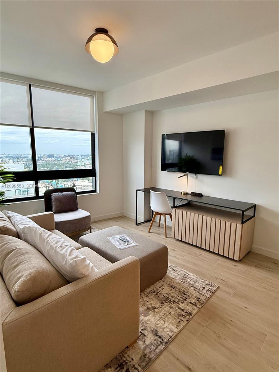 225 N Miami Ave # 3406, Miami FL 33128 photo 4