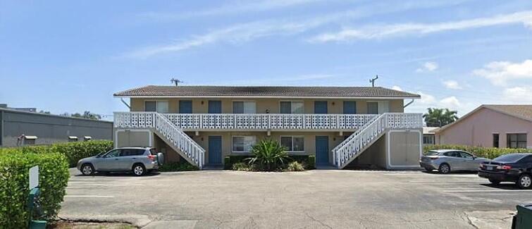 560 NE 46th Street # 2, Boca Raton FL 33431