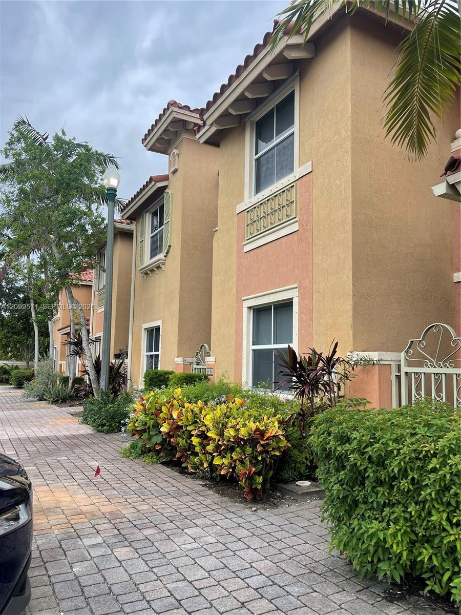 5803 Siena Ln # 606, Hollywood FL 33021 photo 4