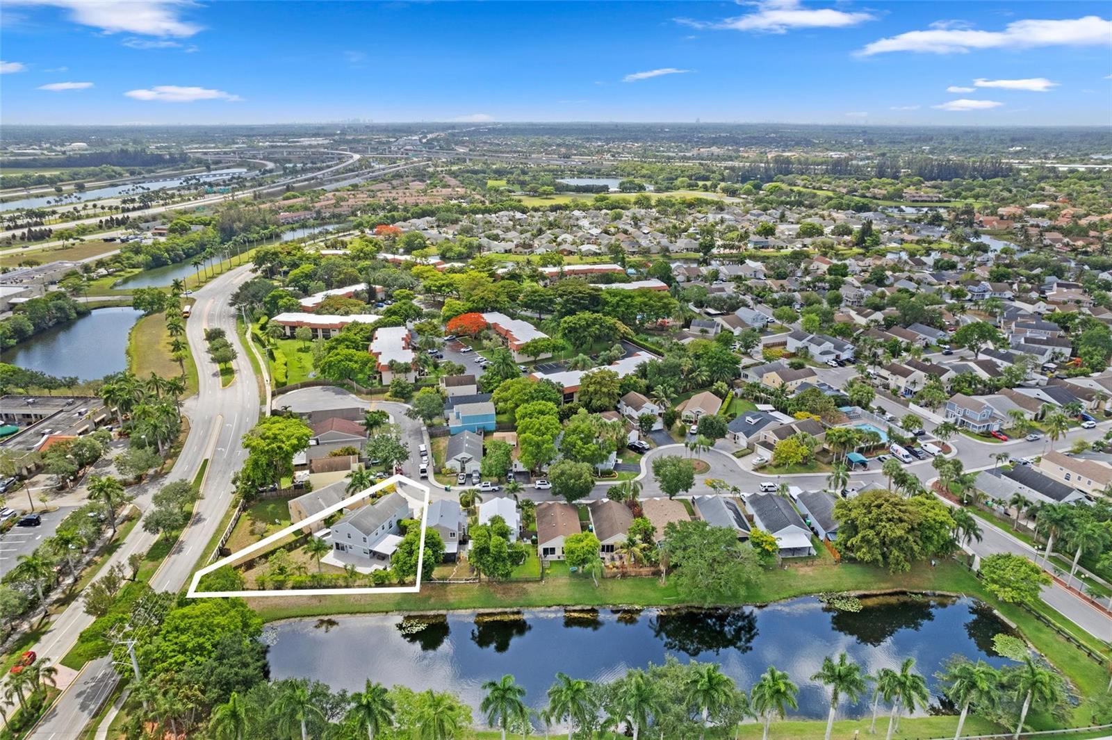 133 SW 159TH Way, Sunrise FL 33326 photo 2