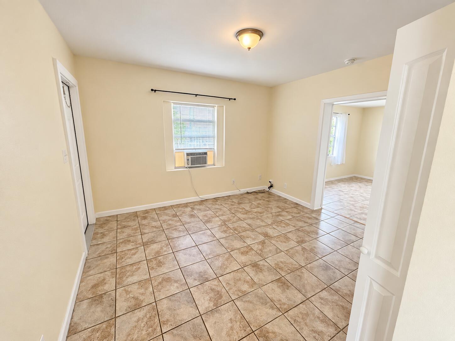 2735 NE 9TH Avenue Unit B, Wilton Manors FL 33334 photo 2