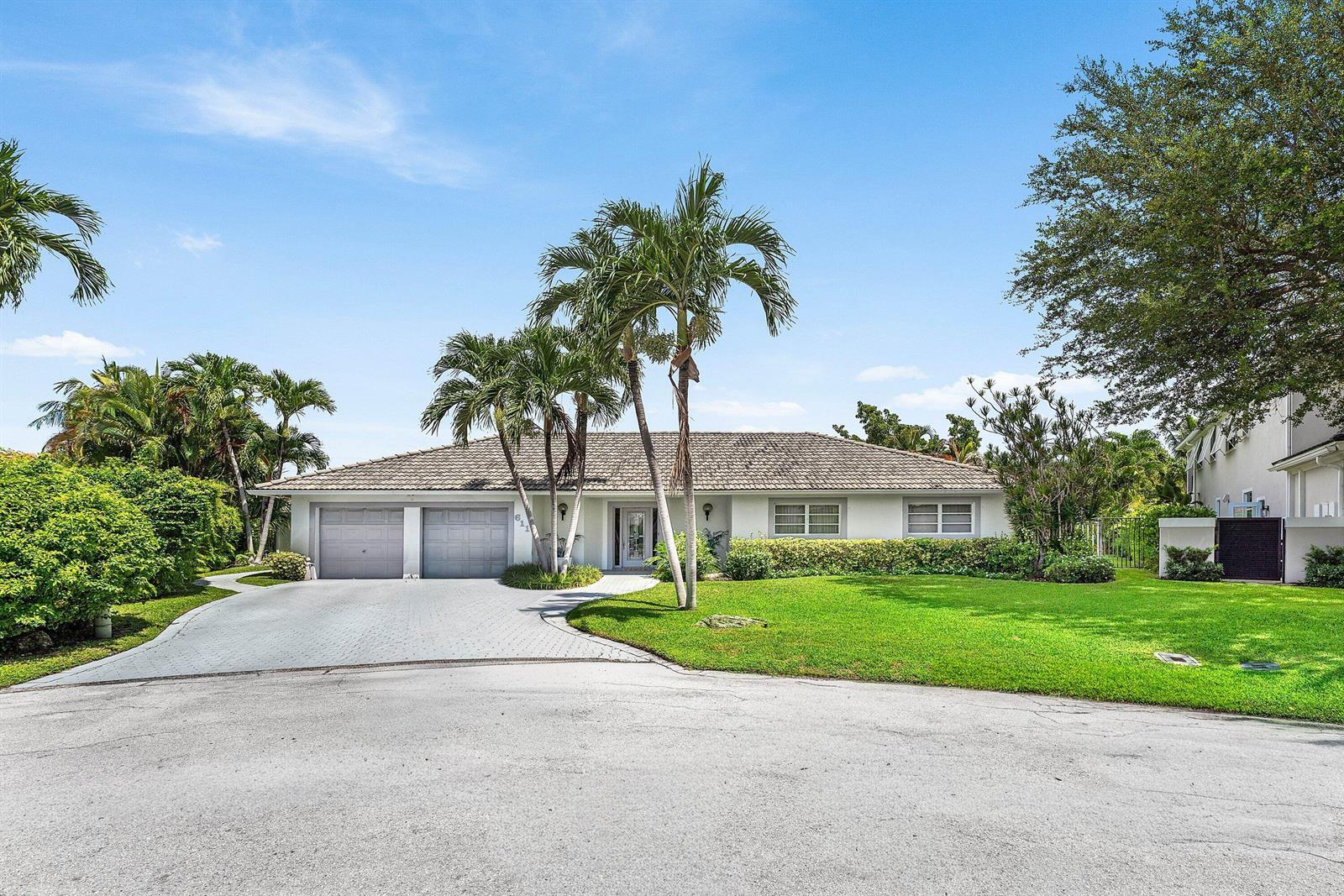 611 Phillips Drive, Boca Raton FL 33432 photo 3
