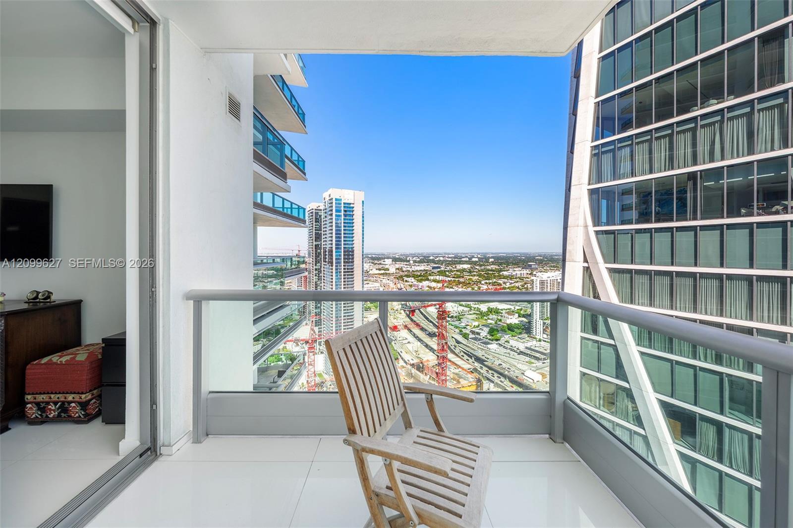 900 Biscayne Blvd # 5310, Miami FL 33132 photo 2