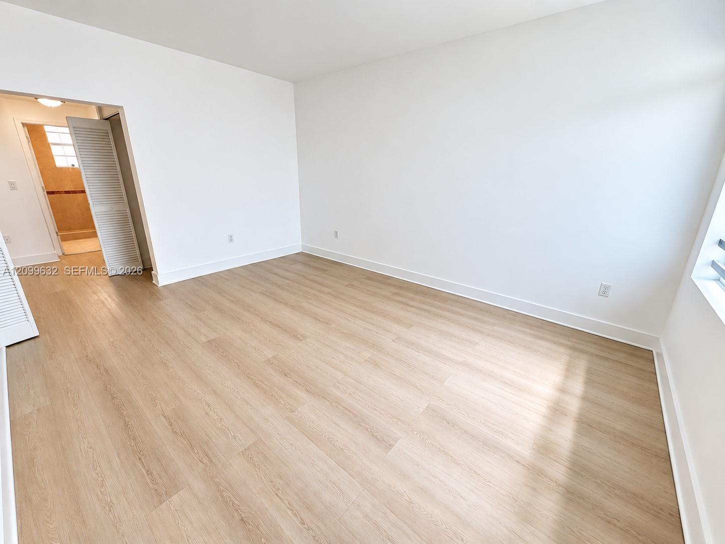 1000 Meridian Ave # 17, Miami Beach FL 33139 photo 2