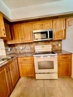112 Lake Emerald Dr # 109, Oakland Park FL 33309 photo 2