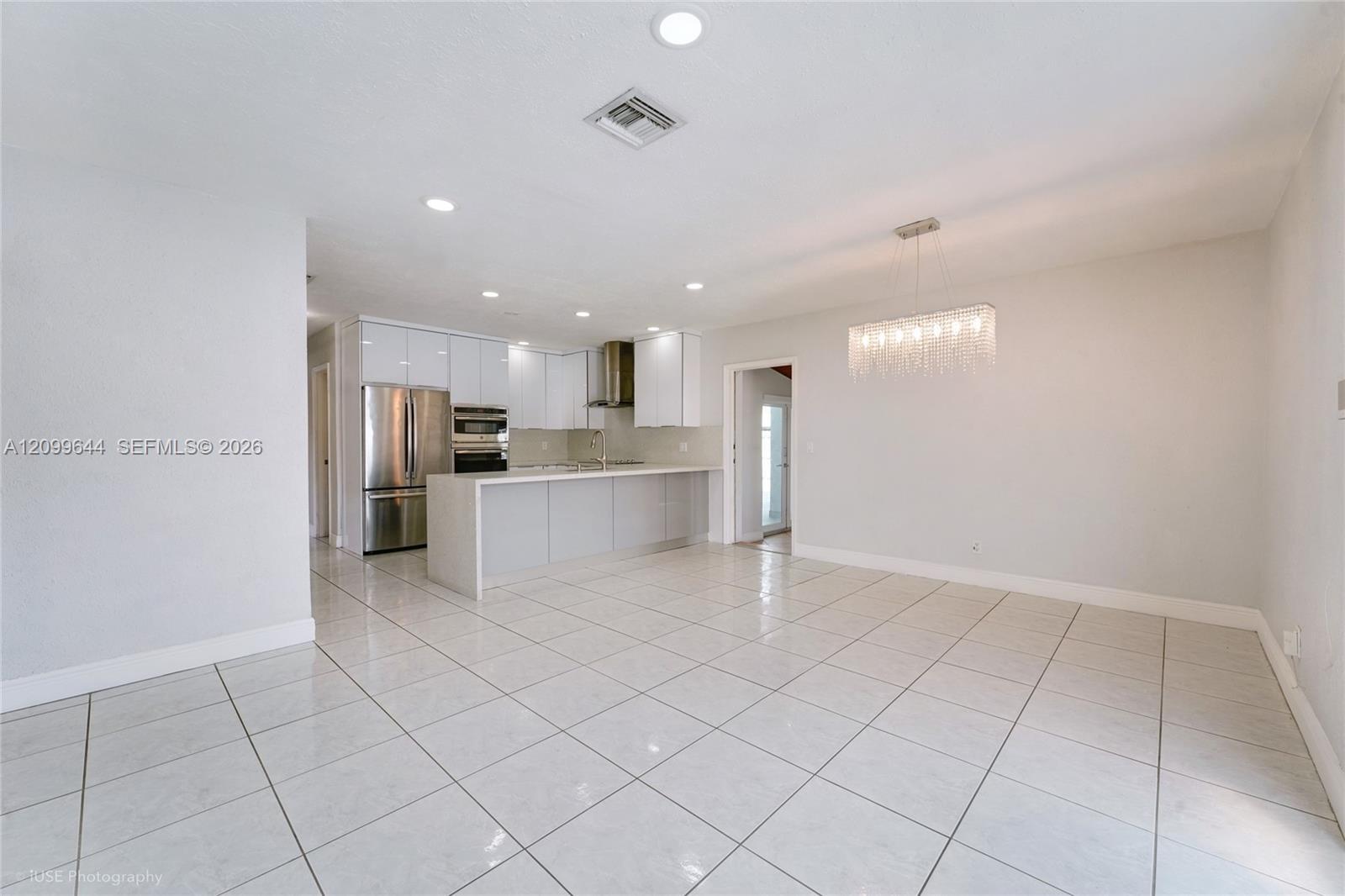 6660 W 13th Ave, Hialeah FL 33012 photo 4