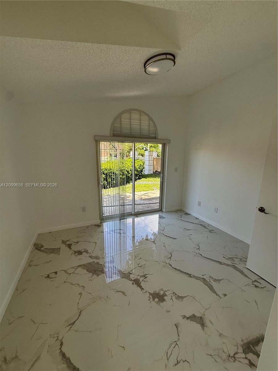 11025 SW 152nd Ct, Miami FL 33196 photo 4