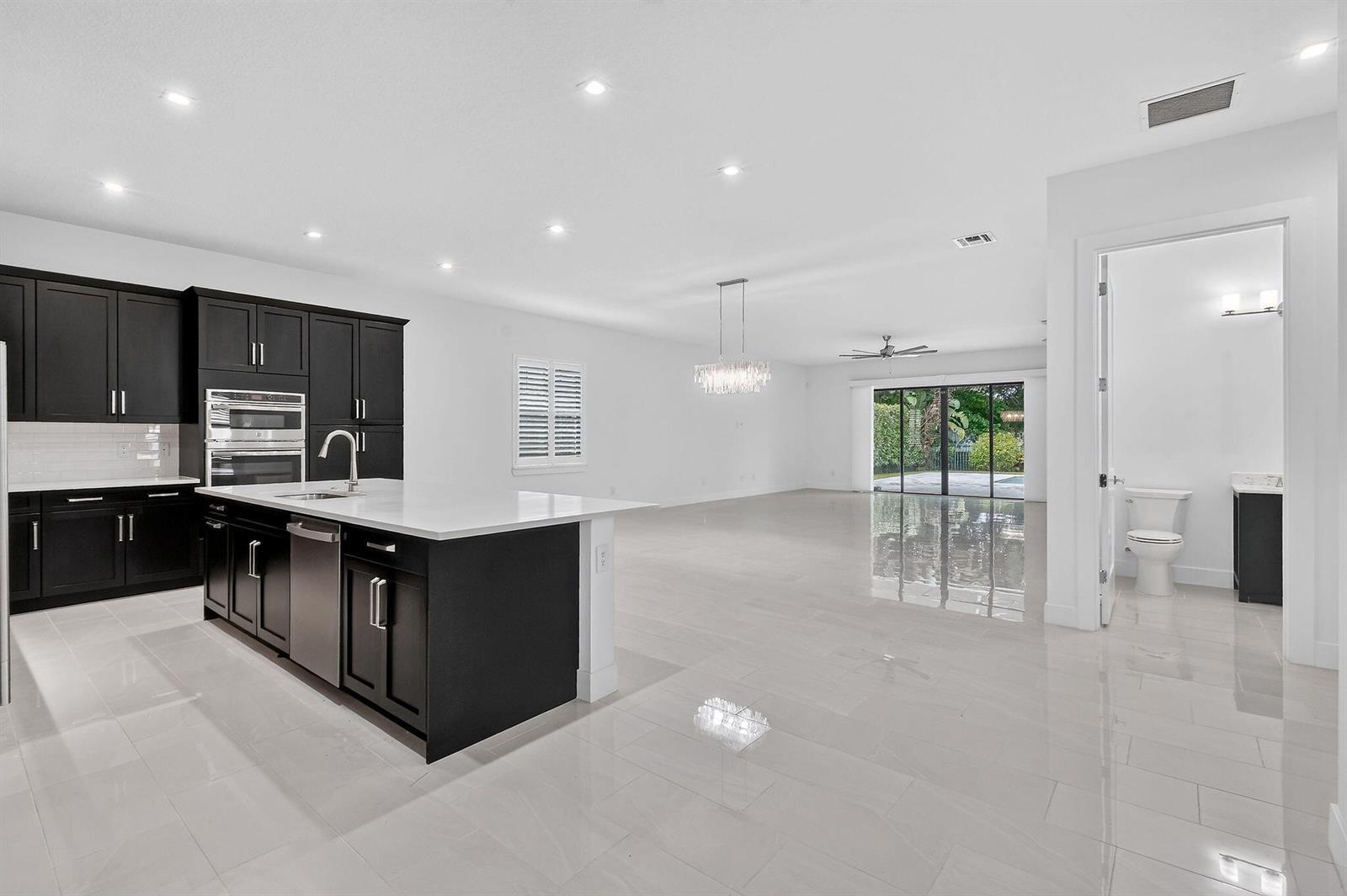 2948 GIN BERRY Way, West Palm Beach FL 33401 photo 3