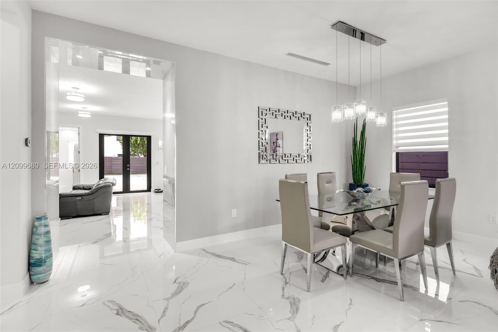 8924 NW 161st Ter, Miami Lakes FL 33018 photo 2