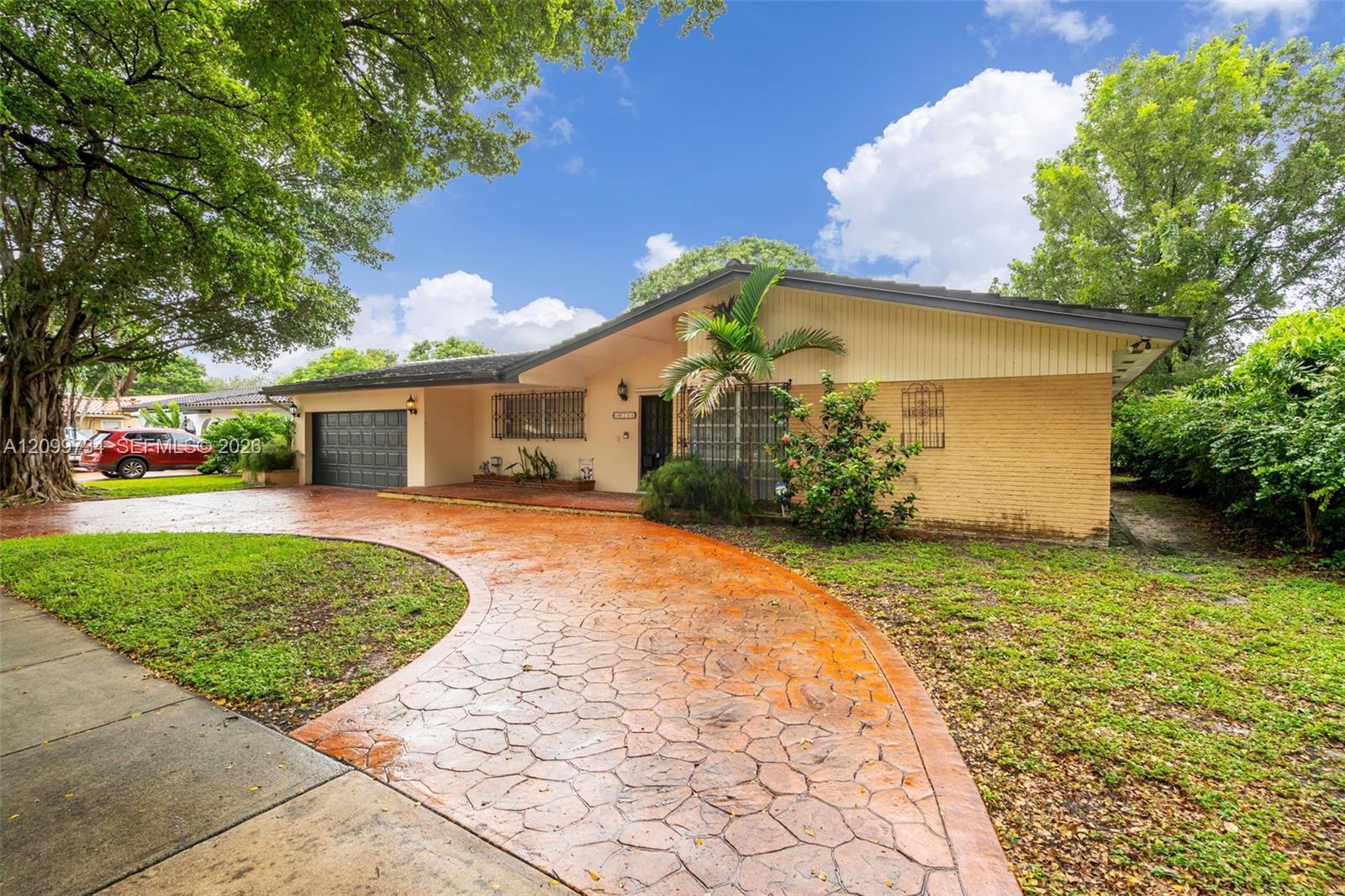 7200 S Miami Lakeway S, Miami Lakes FL 33014 photo 2