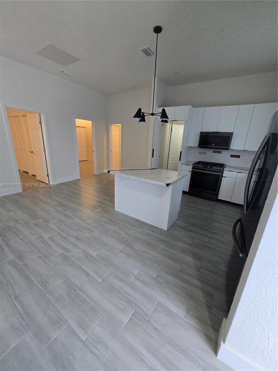 8630 SW 20th St, Miami FL 33155 photo 3