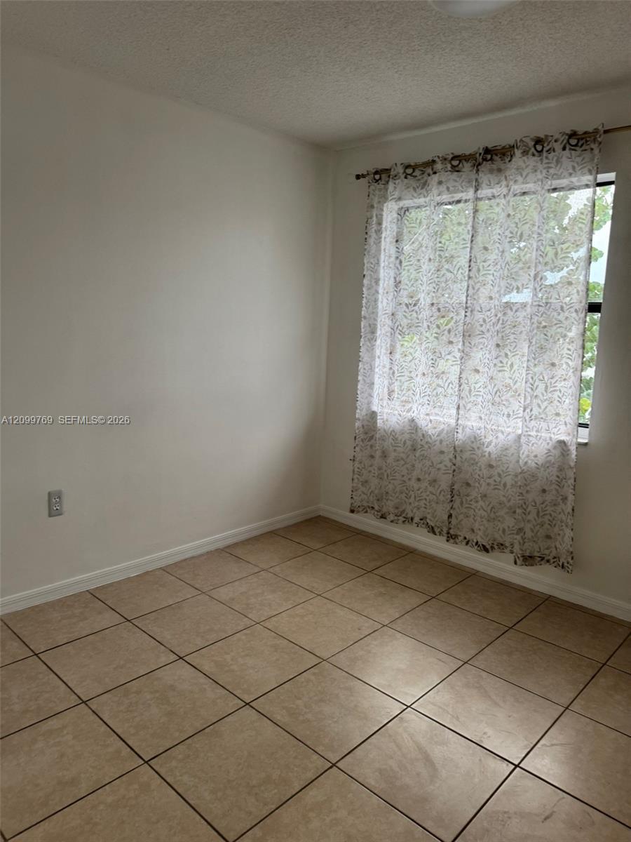 2091 W 54th Ter # 37, Hialeah FL 33016 photo 3