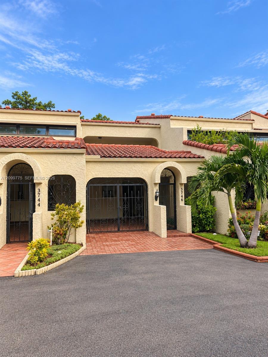 3746 Estepona Ave, Doral FL 33178 photo 2