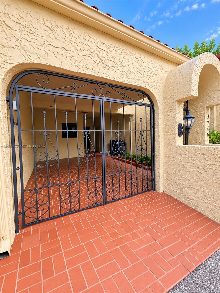 3746 Estepona Ave, Doral FL 33178 photo 5