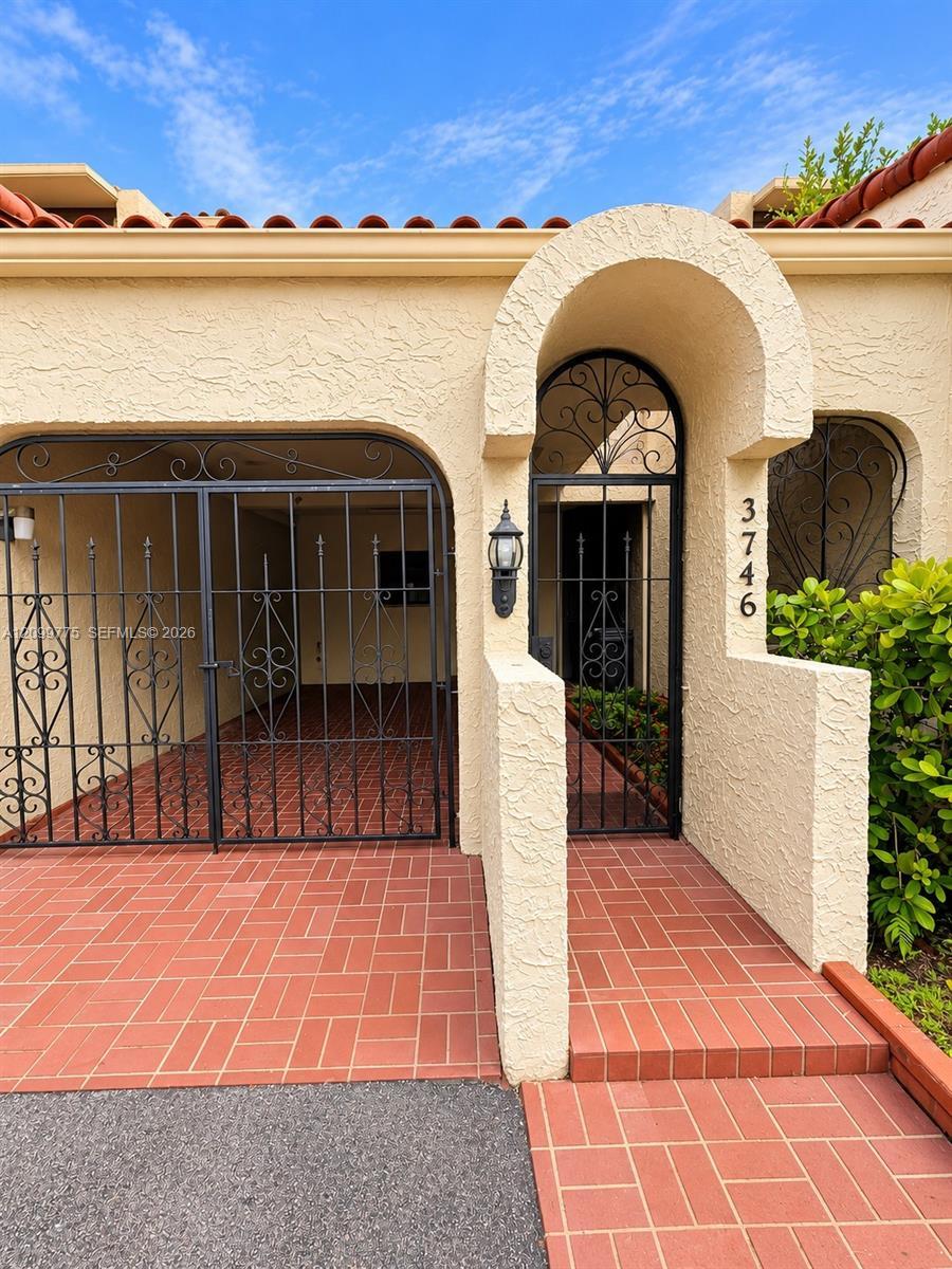 3746 Estepona Ave, Doral FL 33178 photo 4