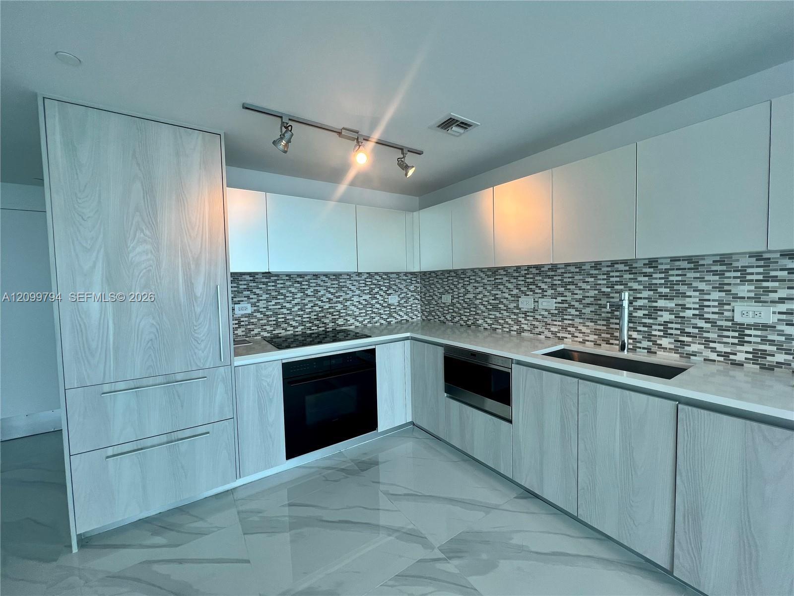 3131 NE 7th Ave # 1205, Miami FL 33137 photo 2