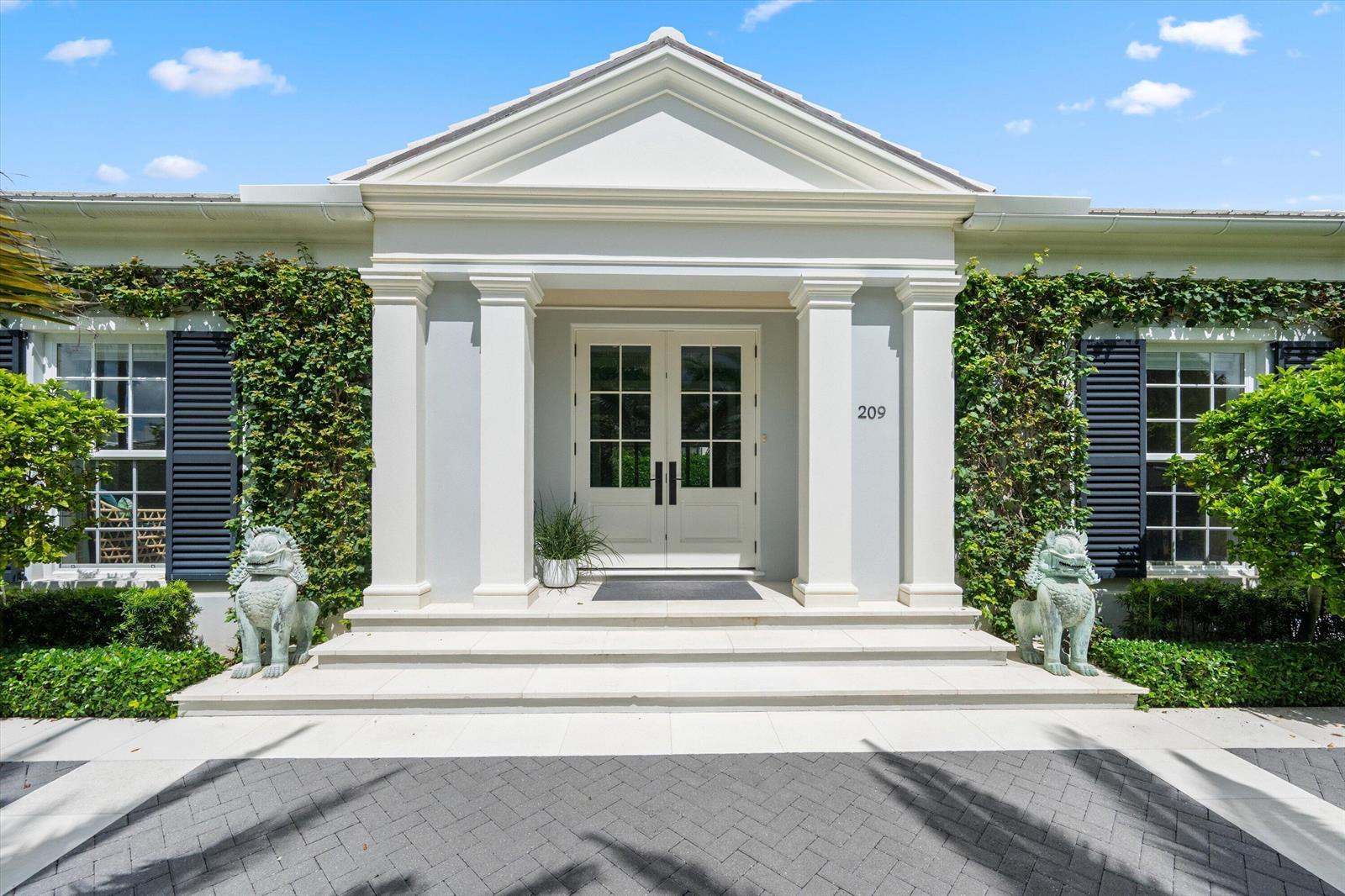 209 SANDPIPER Drive, Palm Beach FL 33480 photo 2
